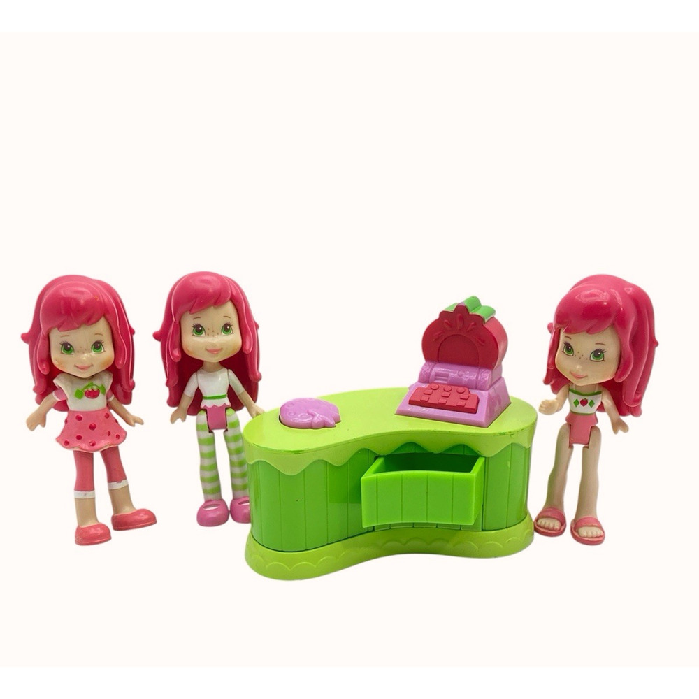 Strawberry Shortcake Dolls Lot of 3 and Berry Bitty Market Talking Cash Register